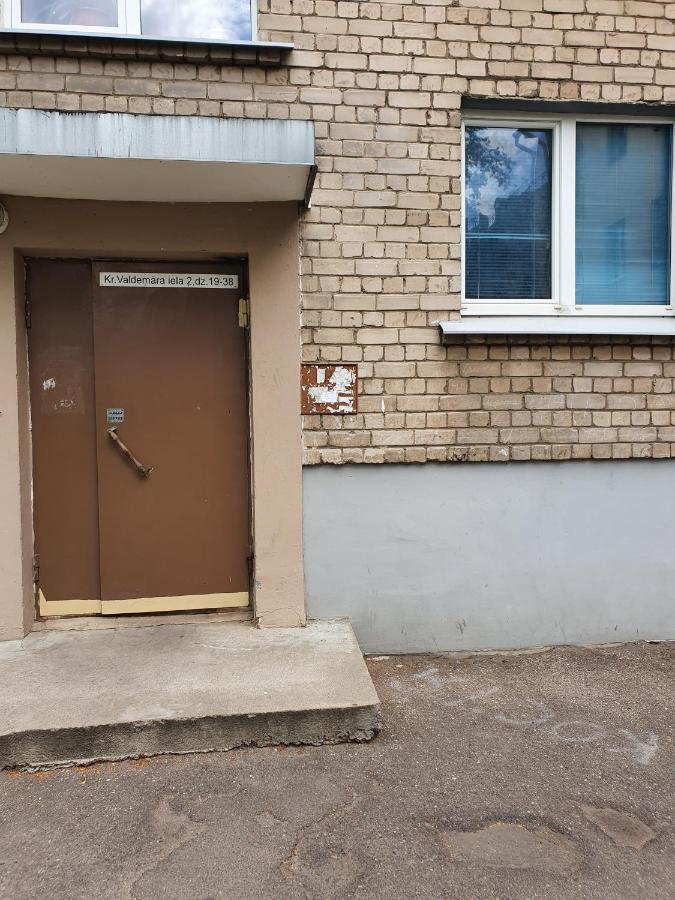Apartament Erfolg 6 Daugavpils Bagian luar foto